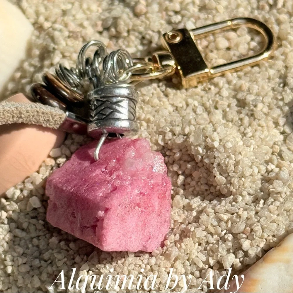 LEATHER & RAW Pink QUARTZ and Brown WOOD Decorative Key Charm